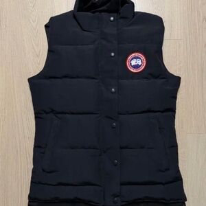Canada Goose Freestyle Down Puffer Vest Womens XS Fusion Black Coyote Fur Y2K